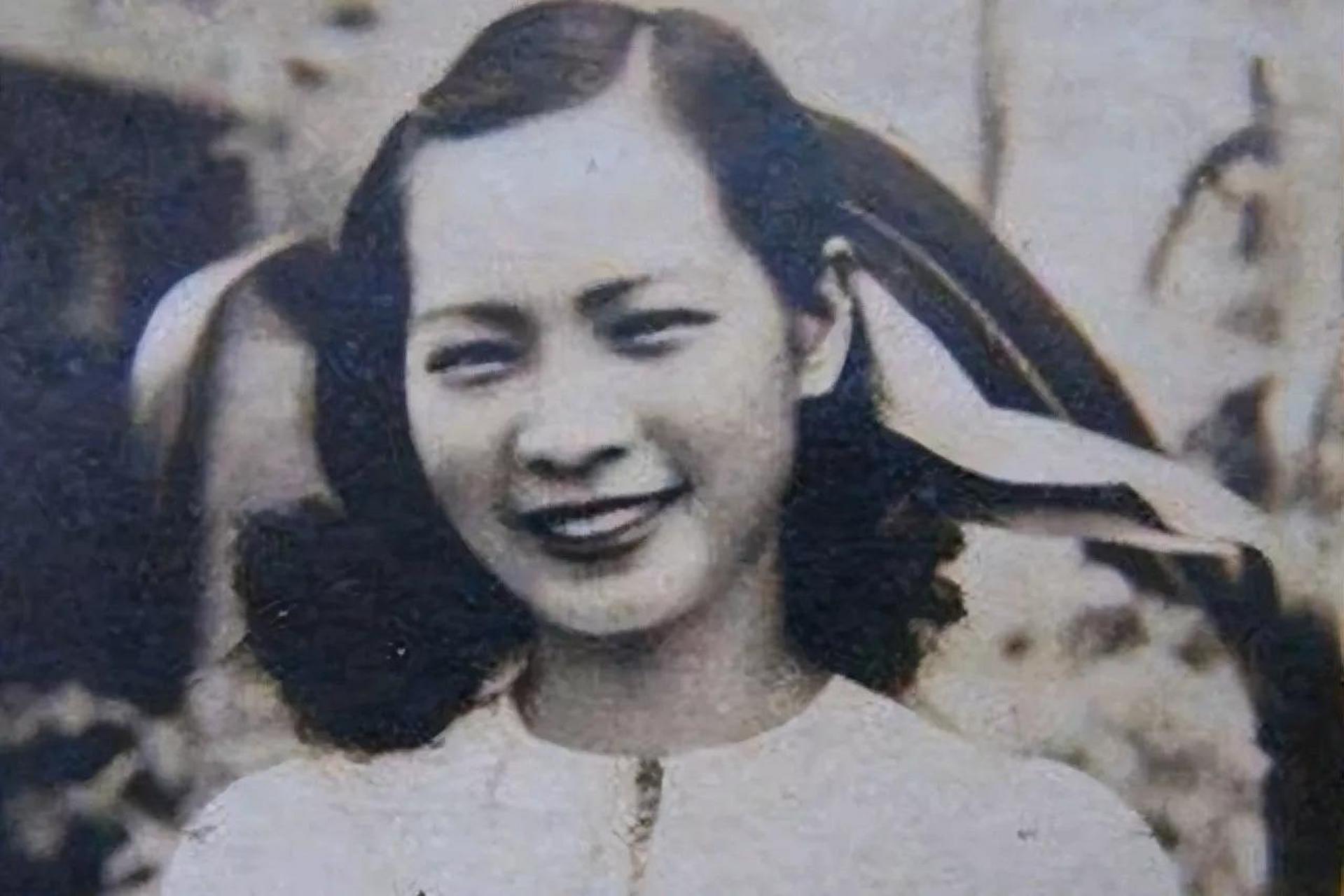 影坛"野猫"王人美 王人美1914年11月8日出生于湖南长沙,其父王正枢是