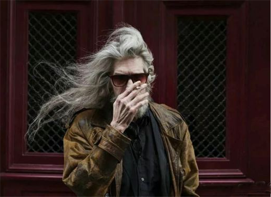 龙族:最有魅力的角色之一,昂热校长在粉丝心中是什么样子呢?