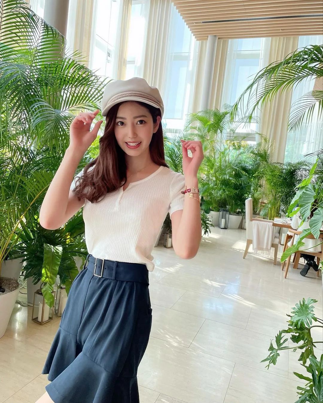 日本网红夏木,完美曲线,高挑身姿,甜美笑容,人间理想伴侣