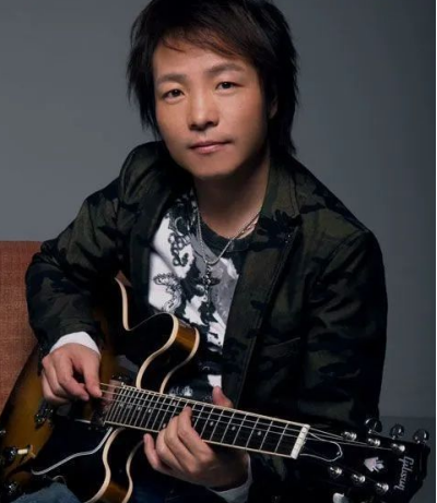 喧闹城市中的隐者,低调的音乐巨星许巍