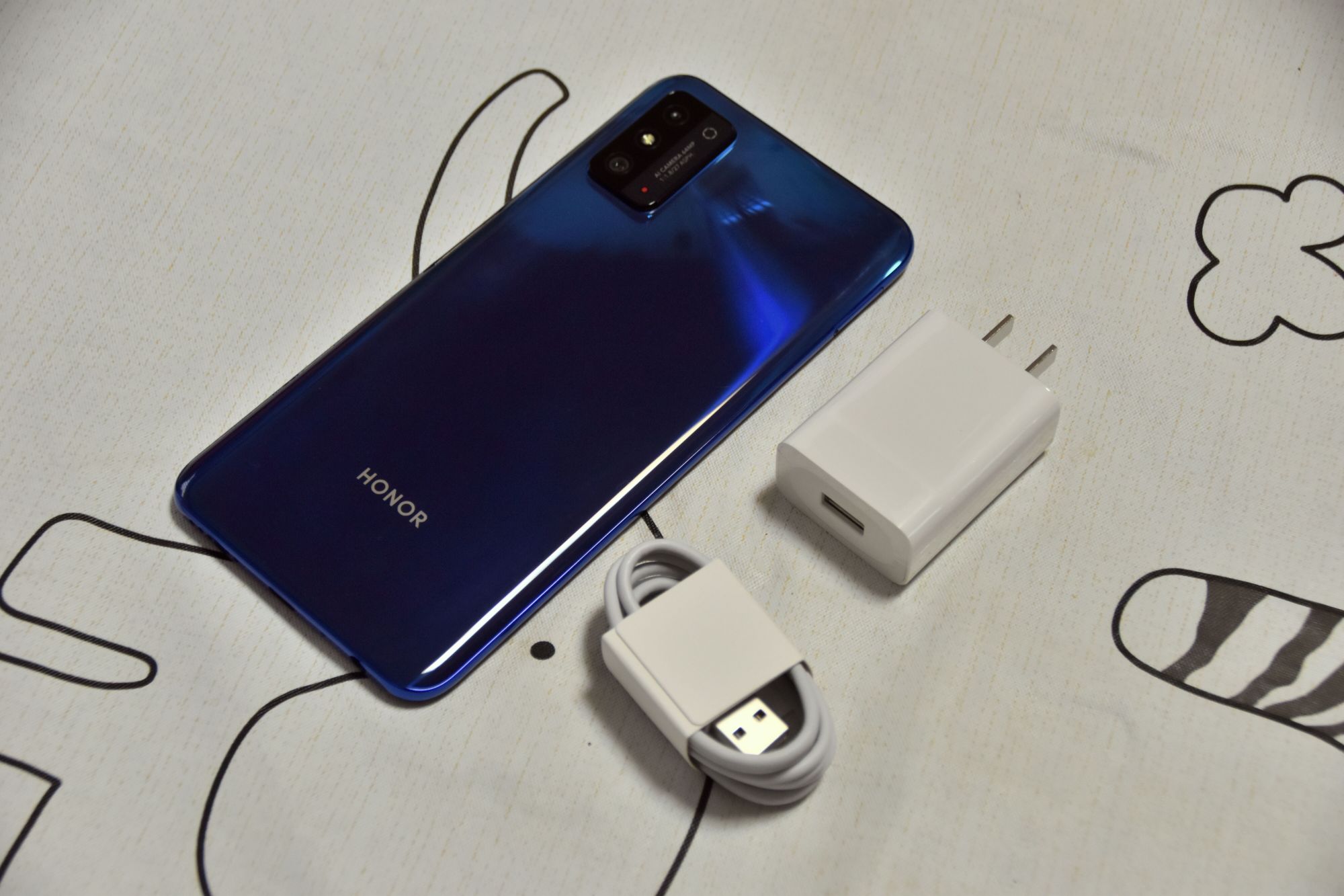 荣耀x30 max,年度巨屏有大续航双扬声器,躺着也能追剧