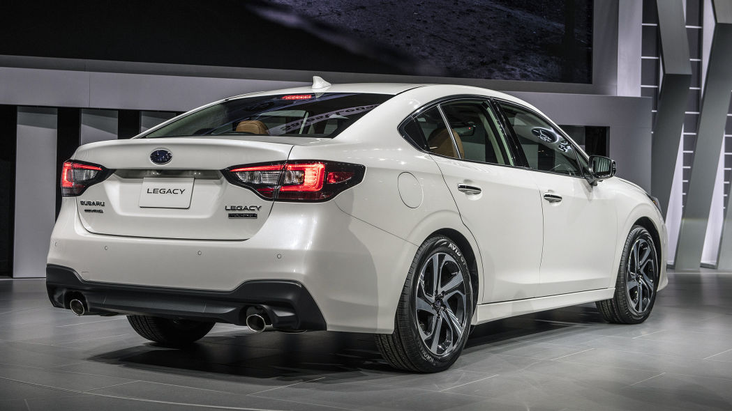 2021 年斯巴鲁力狮评论