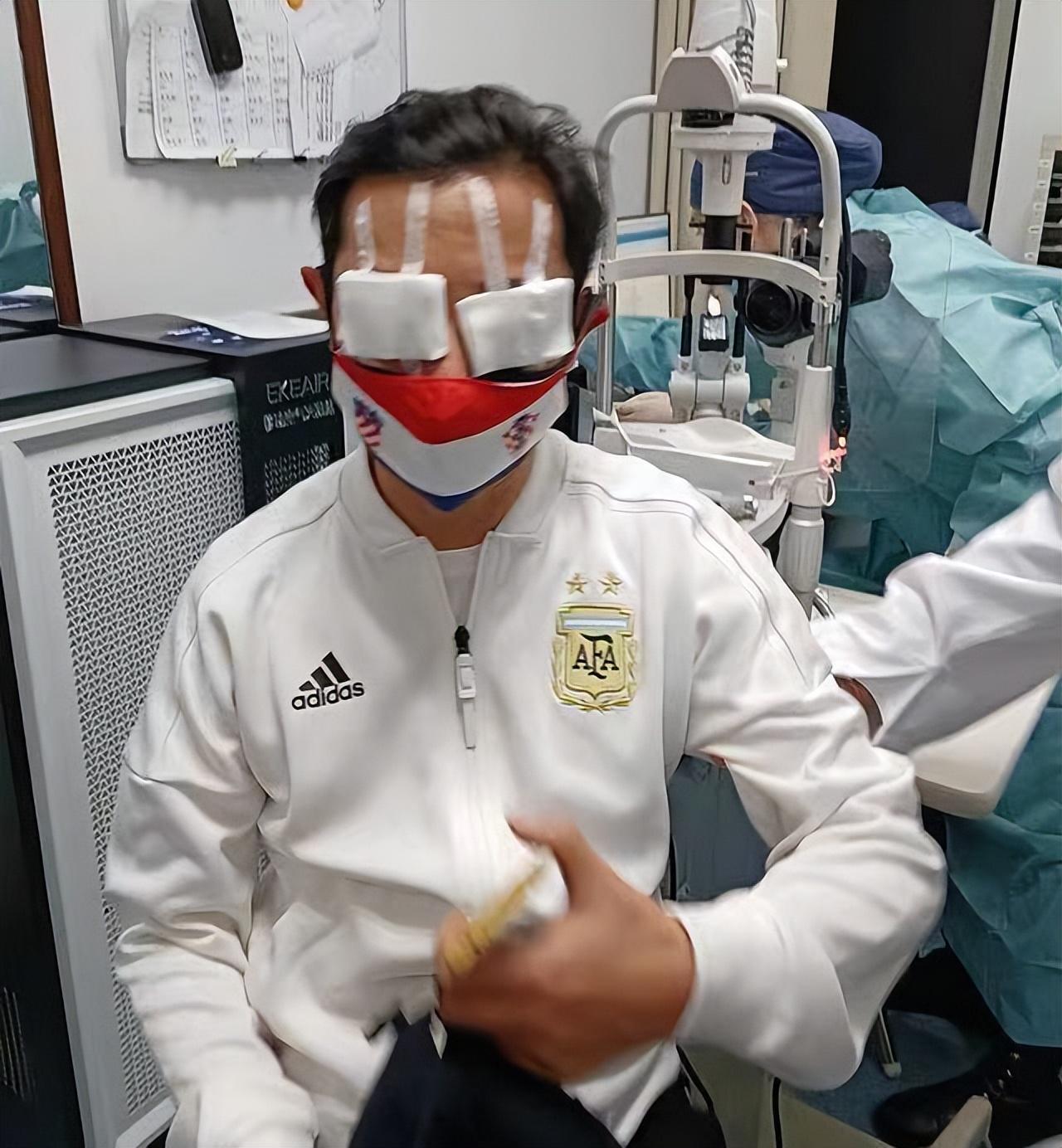 53岁罗中旭眼睛受伤后首现身眼睛肿胀有淤青时刻需要闭眼休息