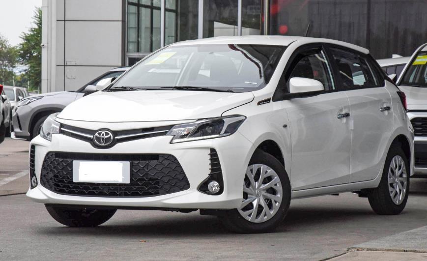 日系小型车推荐:配9英寸大屏,油耗低至5l,丰田威驰fs车型解析