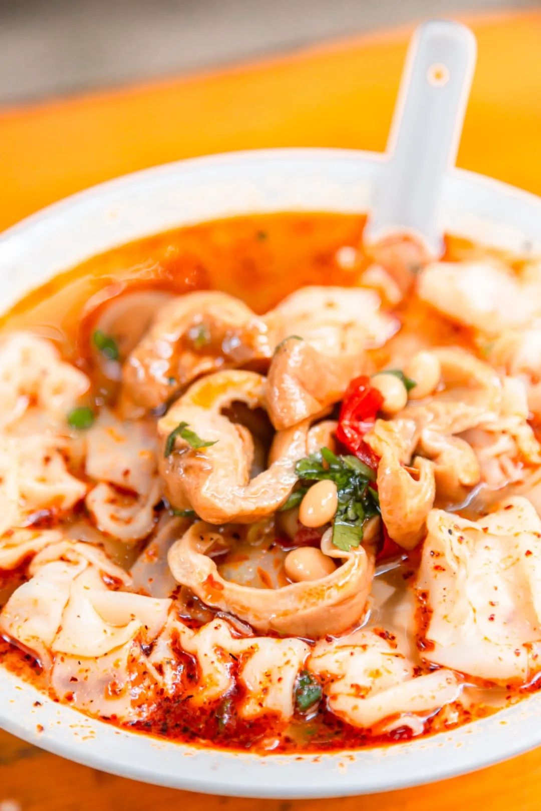 龙江小杆子,馄饨配肥肠