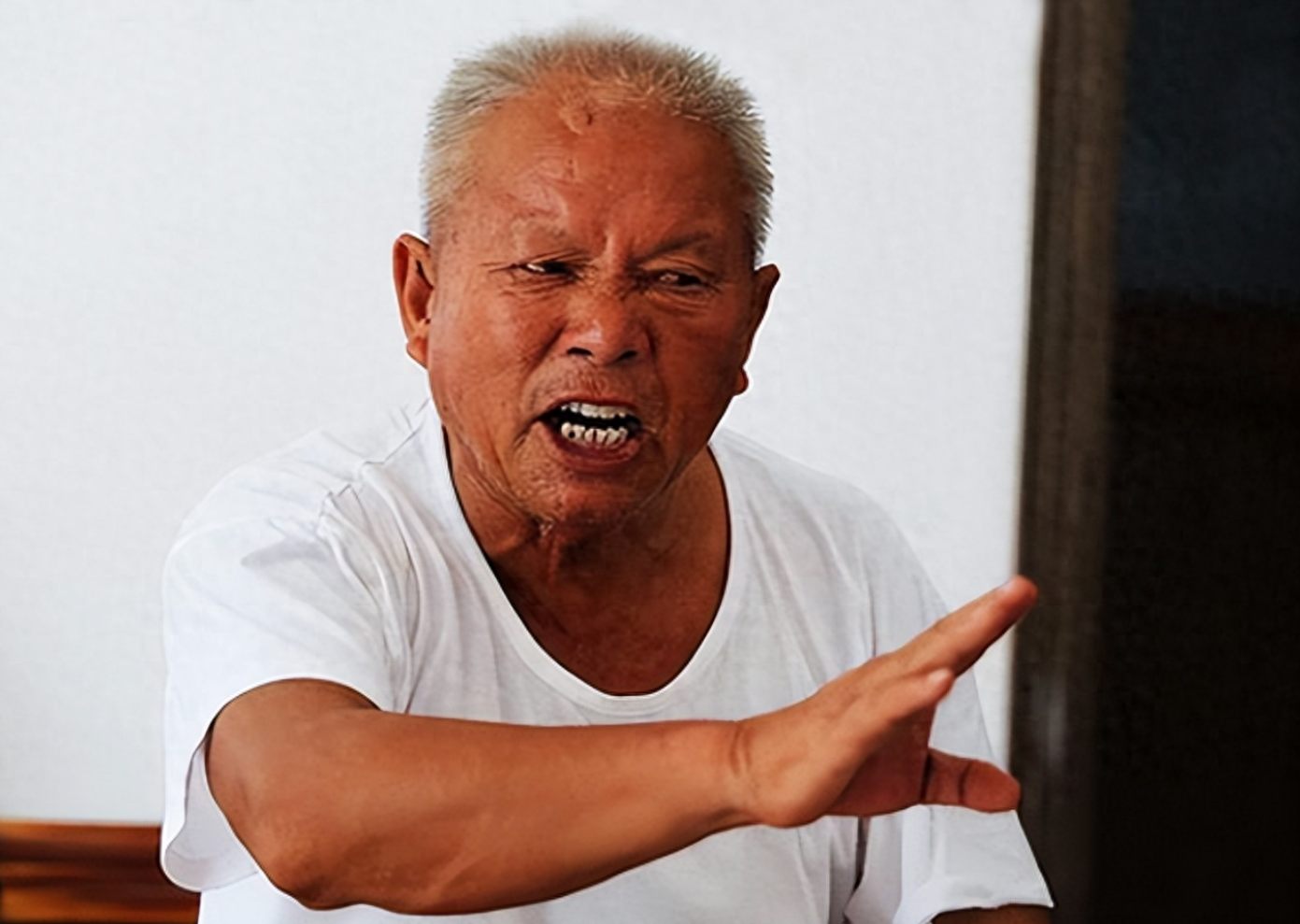 挟尸要价