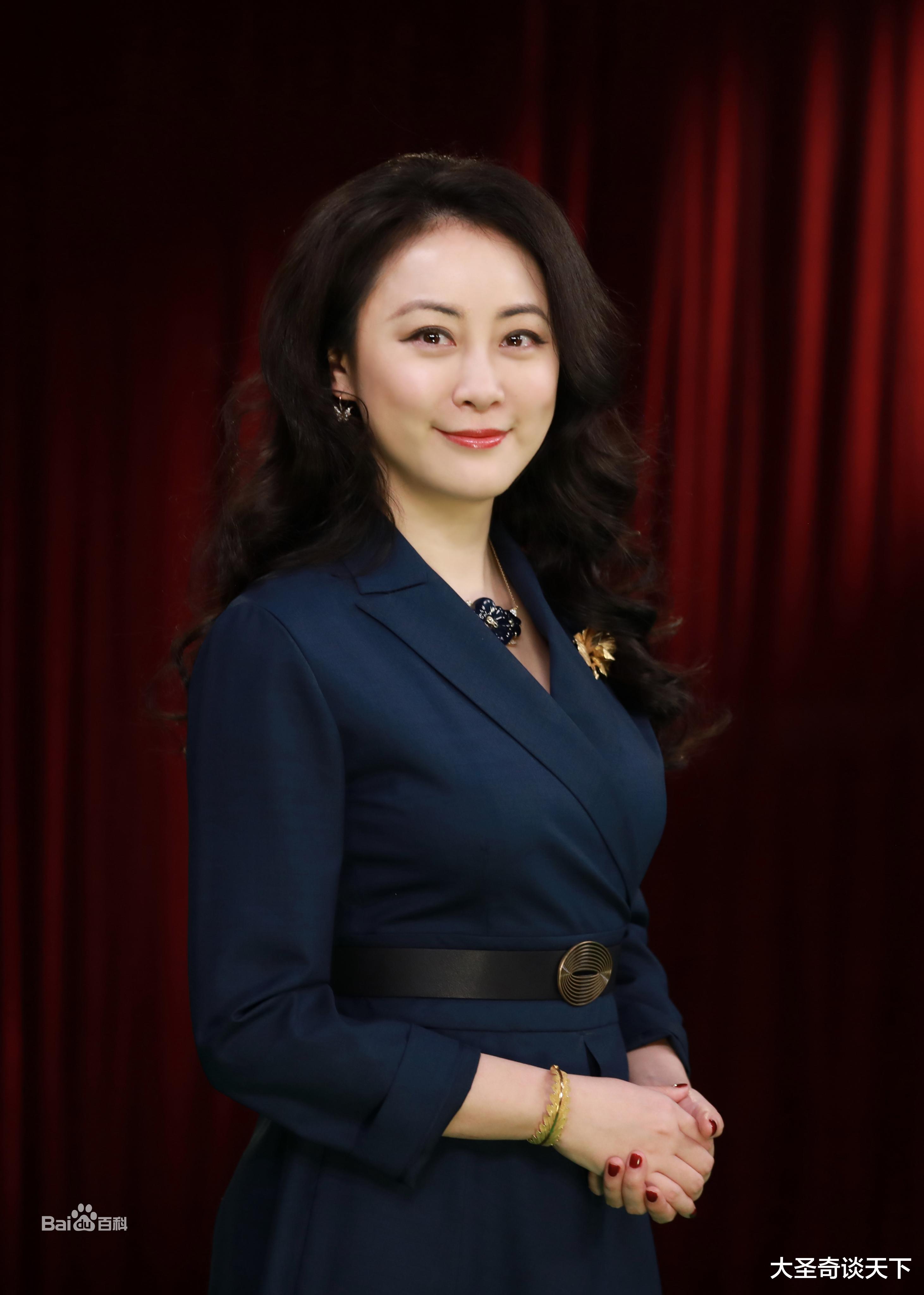 凤凰卫视傅晓田:从沙漠之花到风云对话,她的故事有多神秘?