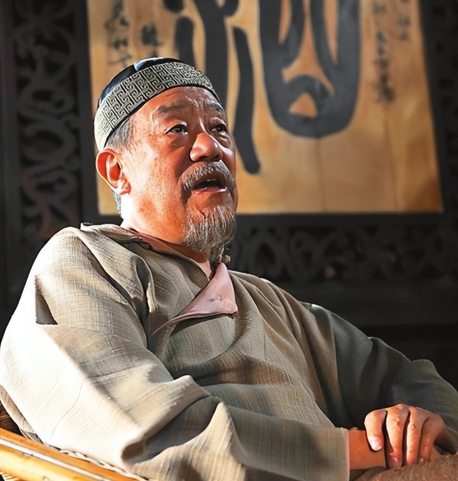 国家一级演员高明:把金鸡奖杯给孙女当玩具,80岁不服老仍在拍戏