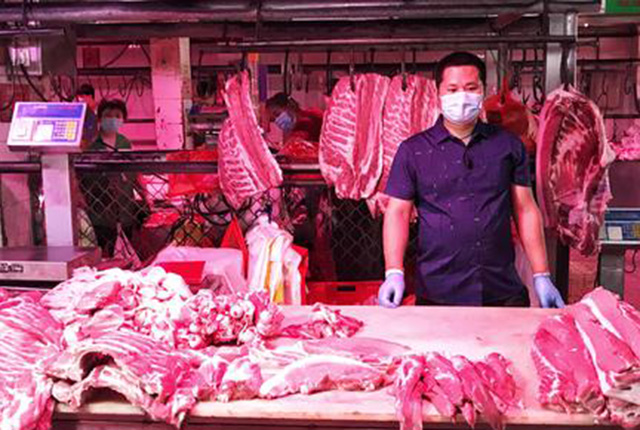 价格高买得少,猪肉摊打折促销,猪肉价格还能撑多久?专家发话