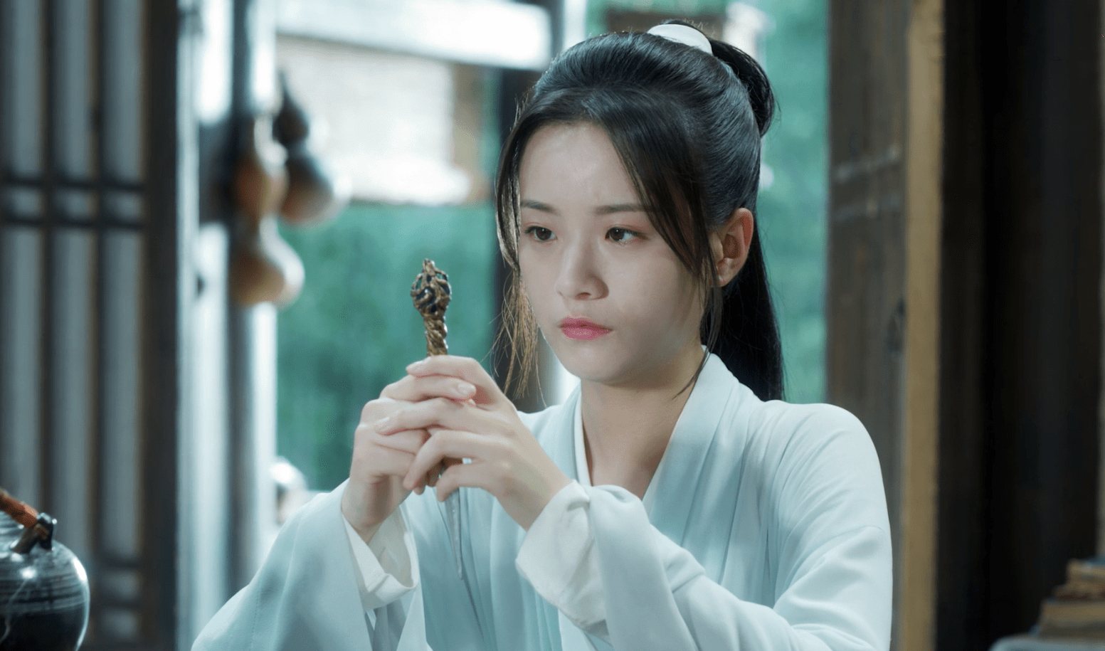 《雪中悍刀行》中的姜泥为什么成为了天下名剑的主人?