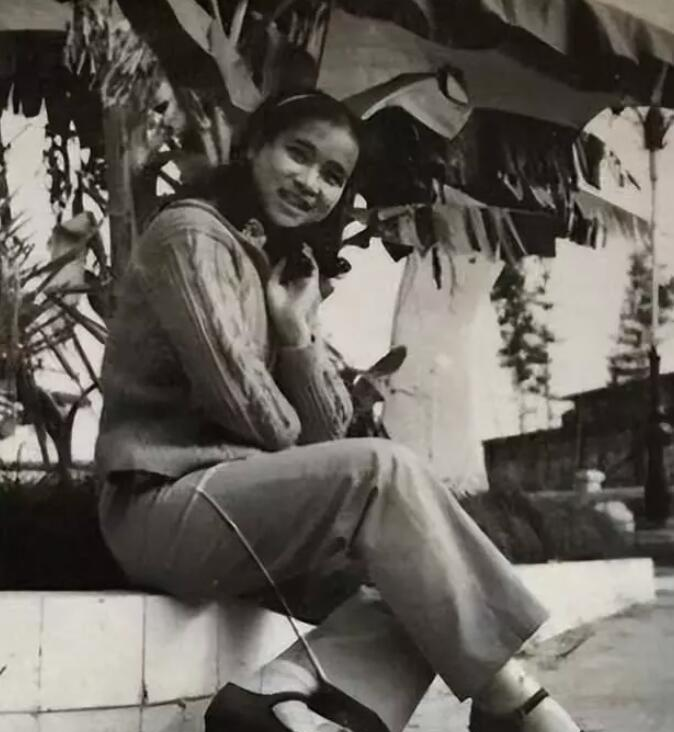 安徽落马漂亮女贪官尚军依靠性贿赂,傍上两个副省长助力自己升迁