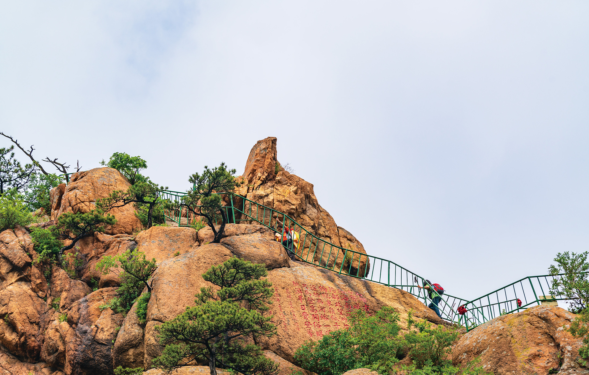 嵖岈山风景区:河南省驻马店市遂平县的核心地带的5a景区