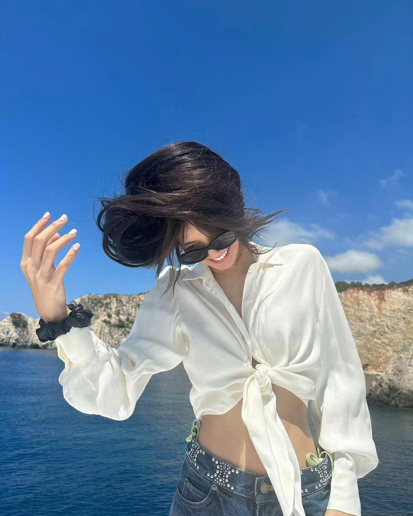 趁热,来波福利!lisa泳装照来了