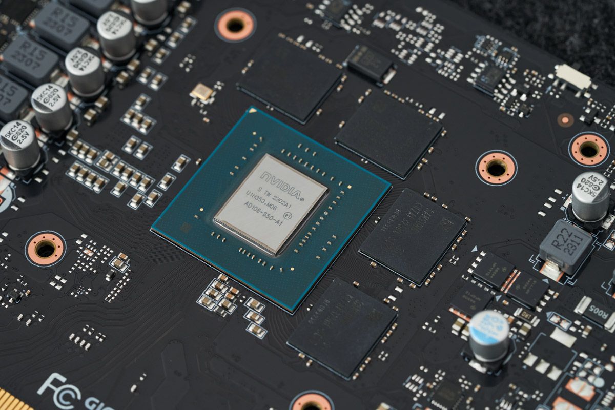 技嘉rtx 4060 ti aero oc 8gb雪鹰评测:极简外观,显存潜力可观