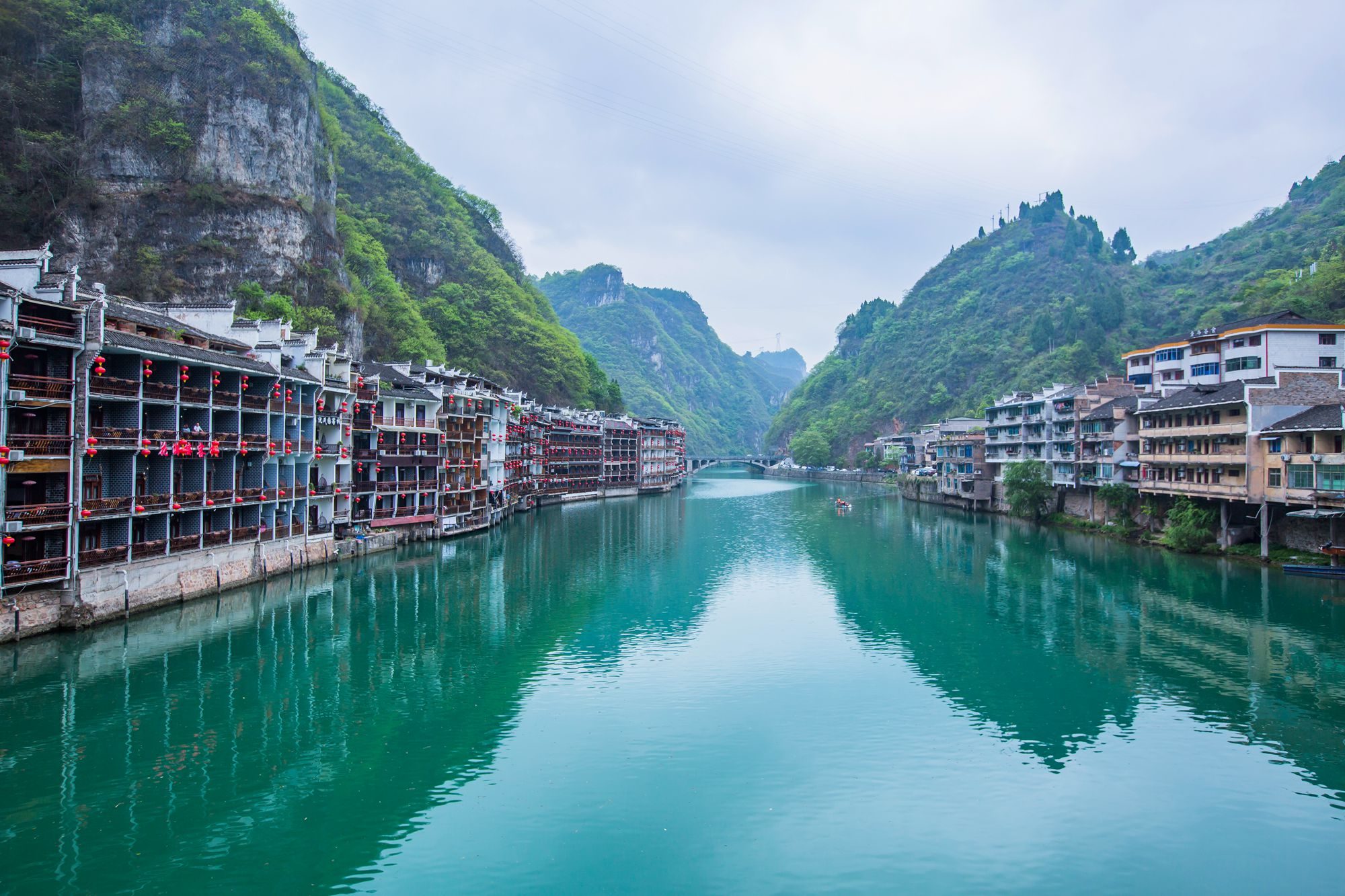 贵州镇远古镇,一座被时光遗忘的小城,半是诗意半烟火,古韵悠然