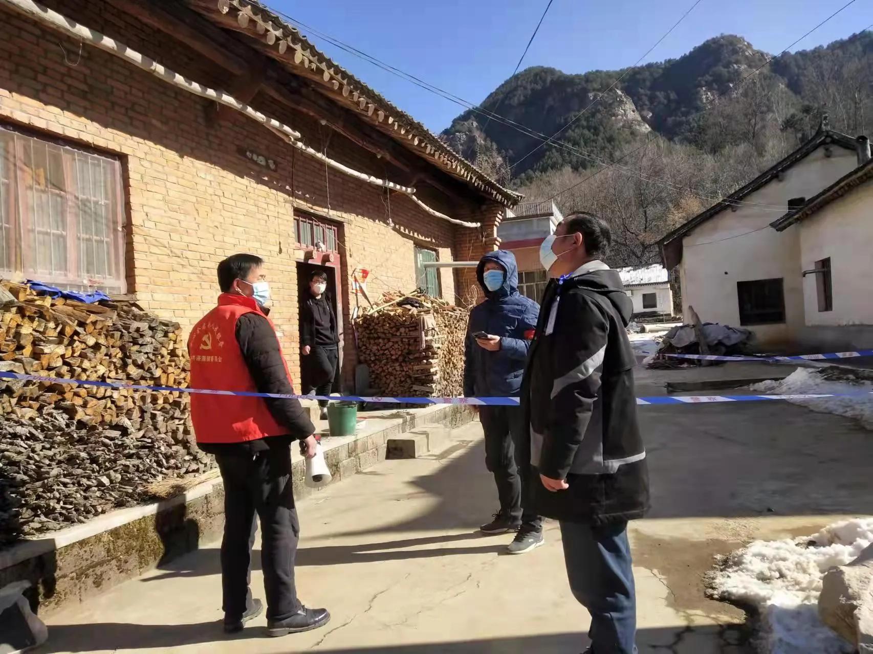 洛南县文旅局驻洛源镇桃坪村第一书记忘我逆行履职尽责抗疫情