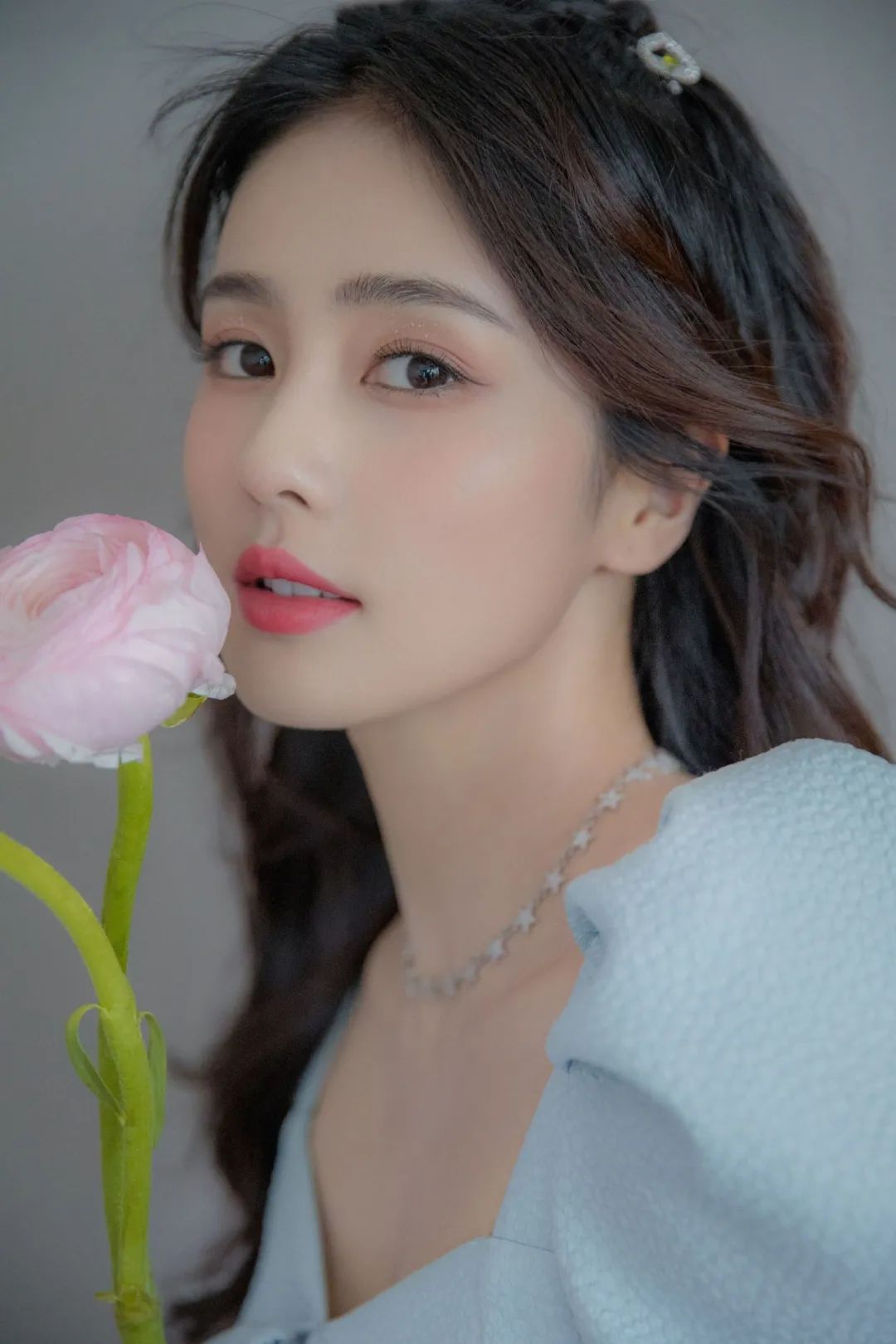 新垣结衣的神颜也崩了?牙套脸到底坑了多少女明星!