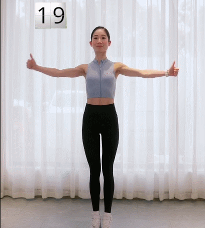 每天用4个动作,让你在站着姿势下缓解背部僵硬练出迷人美背