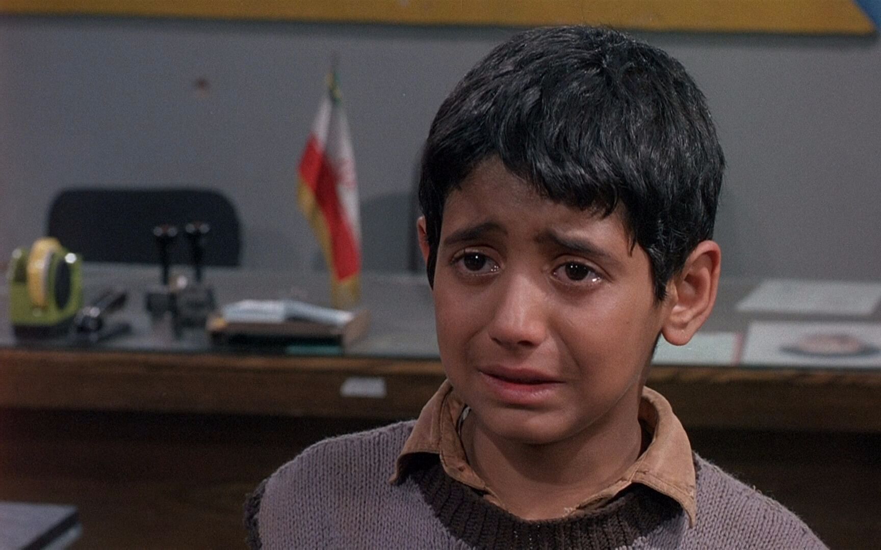 《天堂的孩子》:贫穷与纯真之间的奇幻童话