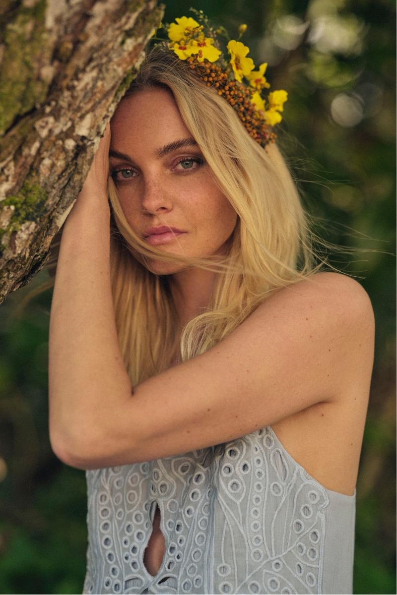 巴西超模卡罗琳特伦尼carolinetrentini拍摄的时尚大片