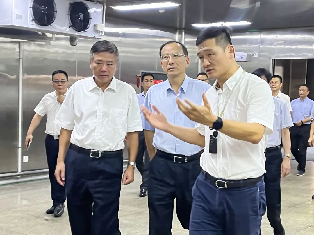 浙江省人大常委会副主任史济锡一行领导调研晨曦鲍鱼饭旗下百珍堂