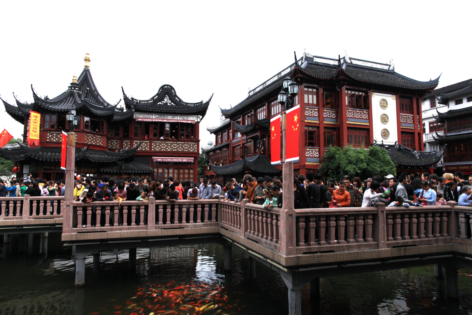 珍稀老照片,看上海城隍庙湖心亭的百年变化