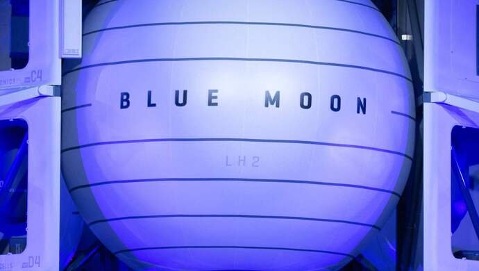 蓝色起源太空旅行首飞船票被拍下,所有者将和贝索斯一起飞向太空