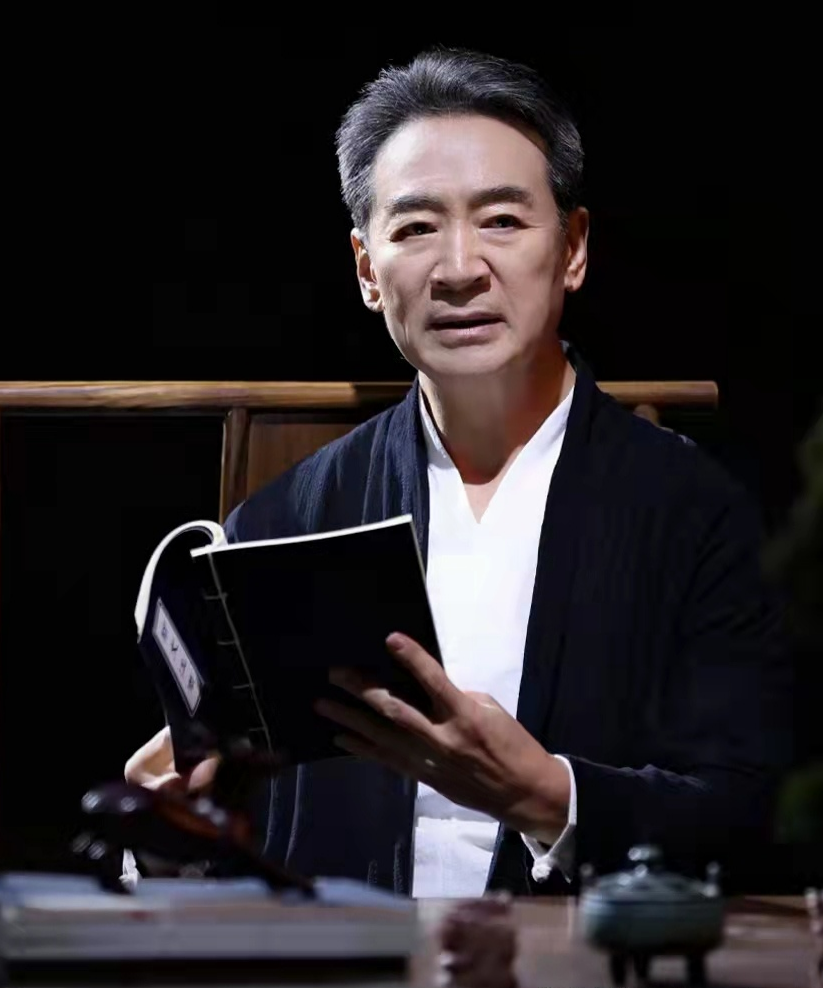 著名演员寇振海:3段婚姻,三婚娶小21岁娇妻李婷,54岁老来得子