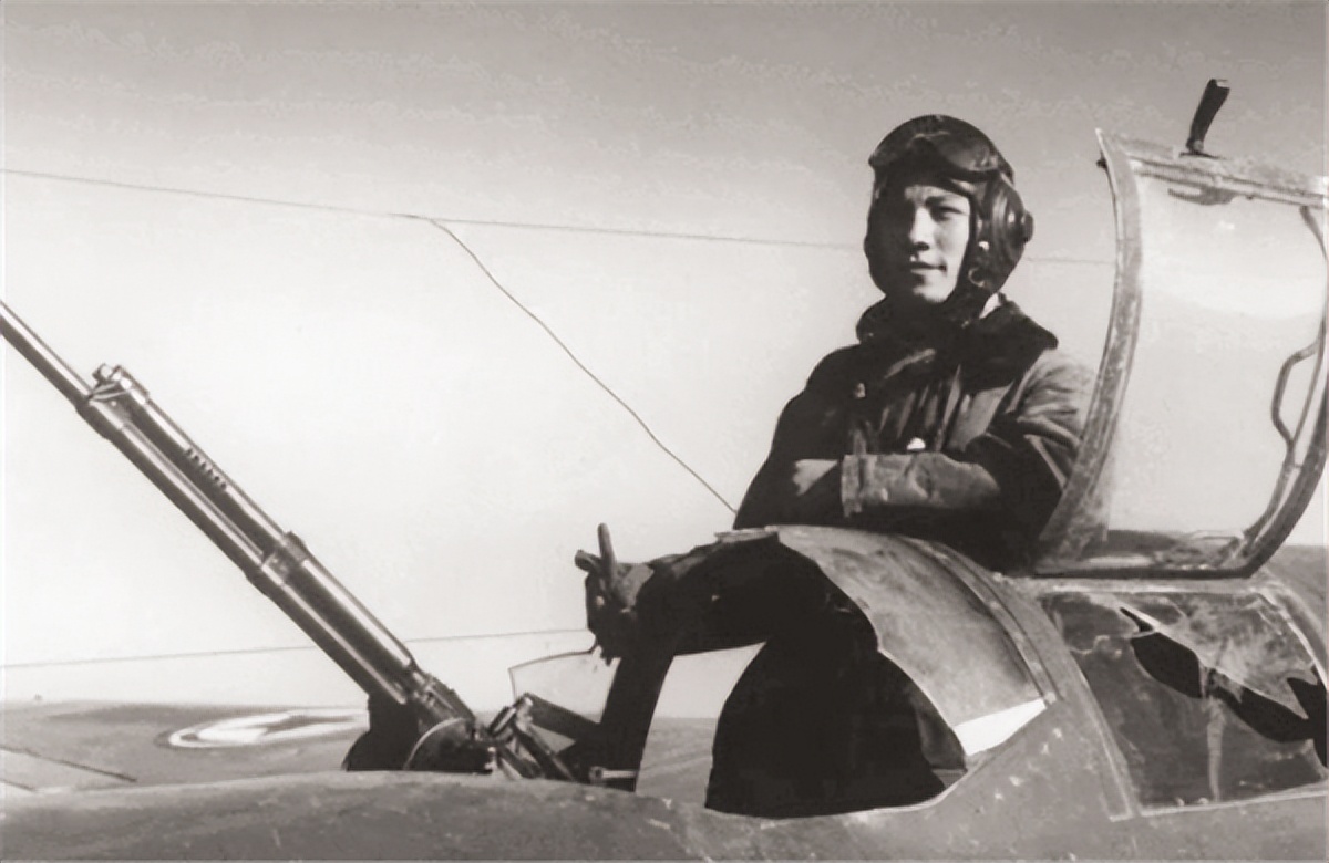 1990年,中国飞行员王宝玉"叛逃苏联",被遣返后,他的结局如何