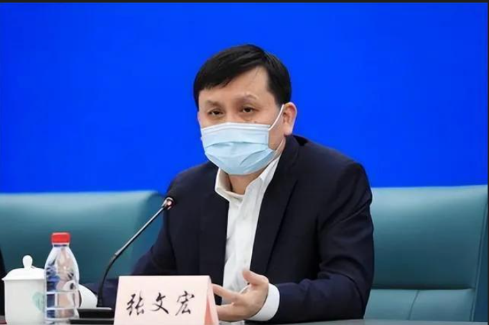 网红医生张文宏又火了:三婚妻子是个药代,难怪这次反腐不说话了