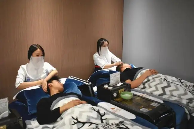 为什么很多男人沉迷足浴按摩,它真的会上瘾吗?