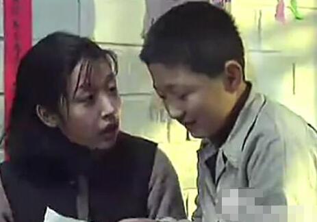 38岁"童星"李传:9岁成名,父母双亡留千万遗产,今捡垃圾为生