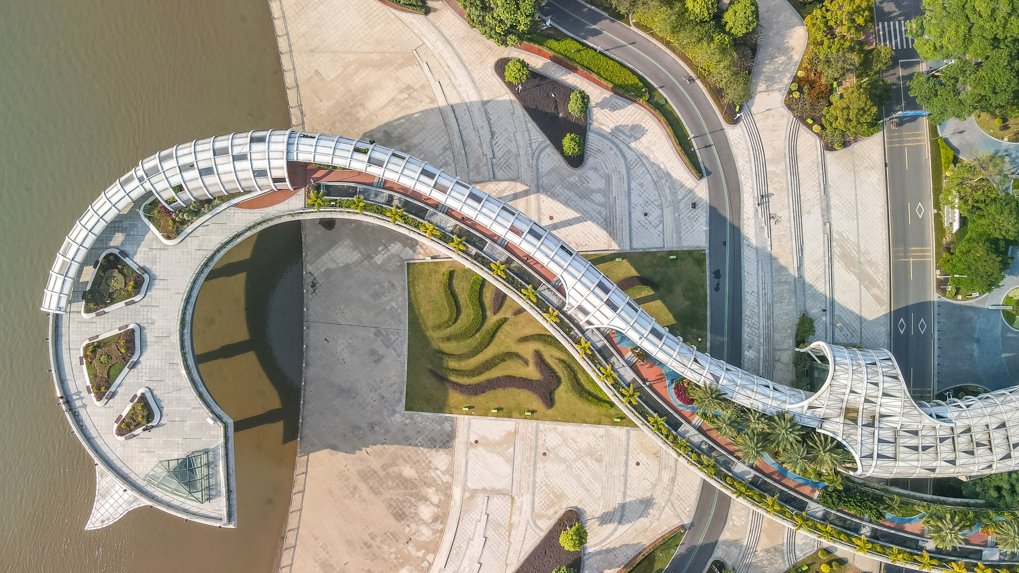 顺德城市新地标,航拍下的金凤凰广场,景观太震撼了