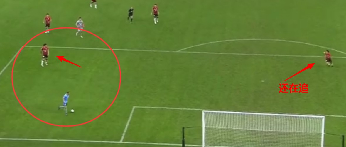 "地铁哥"傅欢被上海海港主帅赶走,原因是态度问题,曾嘲讽球迷