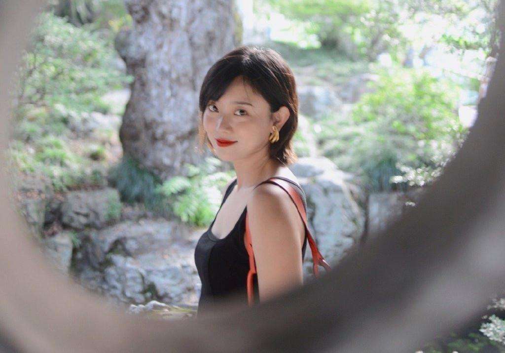 "中国诗会"董卿早已拥有继任者啊!李七月组织题型出色