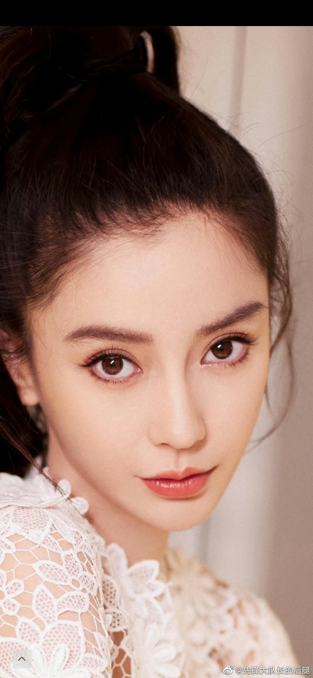 angelababy-盛世容颜-笑脸vs冷脸图片分享