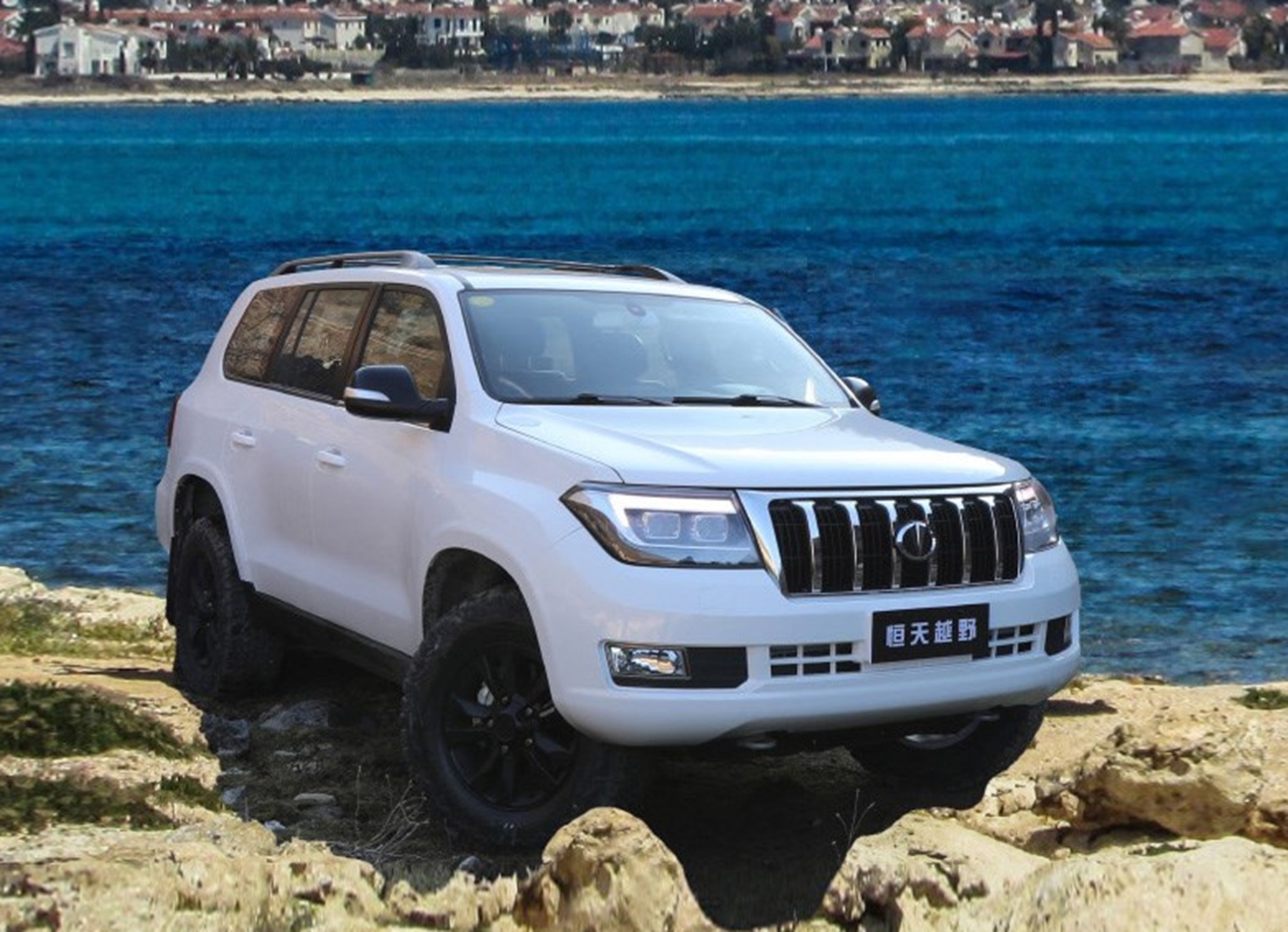 "国产陆巡"曝光,连车标都是抄袭英菲尼迪,众泰看了都尴尬