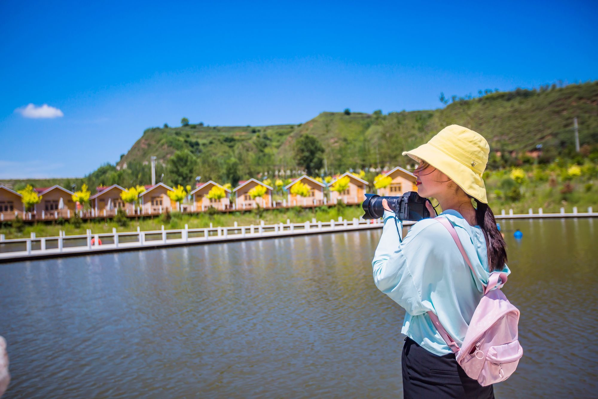 甘肃渭源鹿鸣谷,依山傍水,环境优美,是假日亲子休闲的好去处