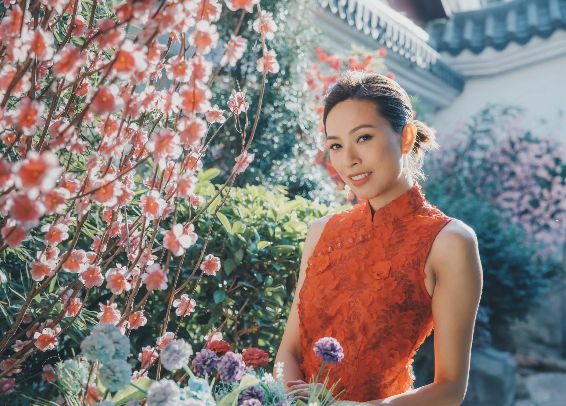 状态冻龄!香港知名女星朱慧敏婚后宣布复出,转型做电台主持