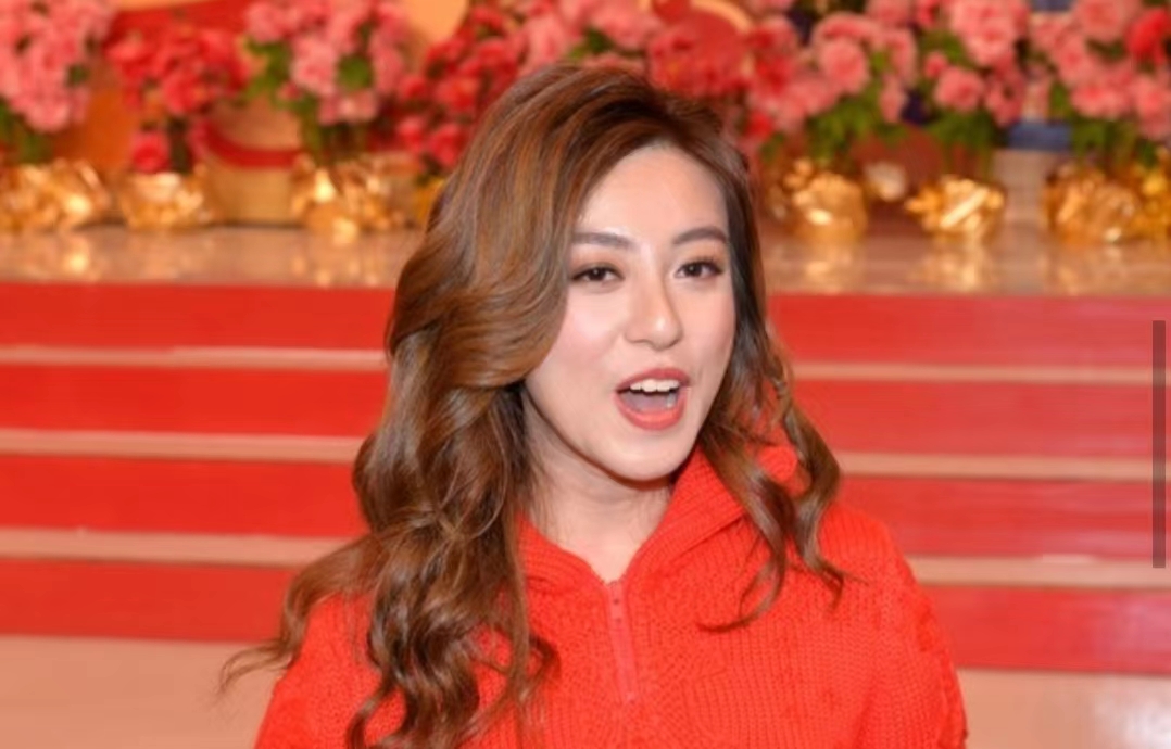 终齐人!港姐许子萱失踪2个月突然现身,多次被传与公司提早解约