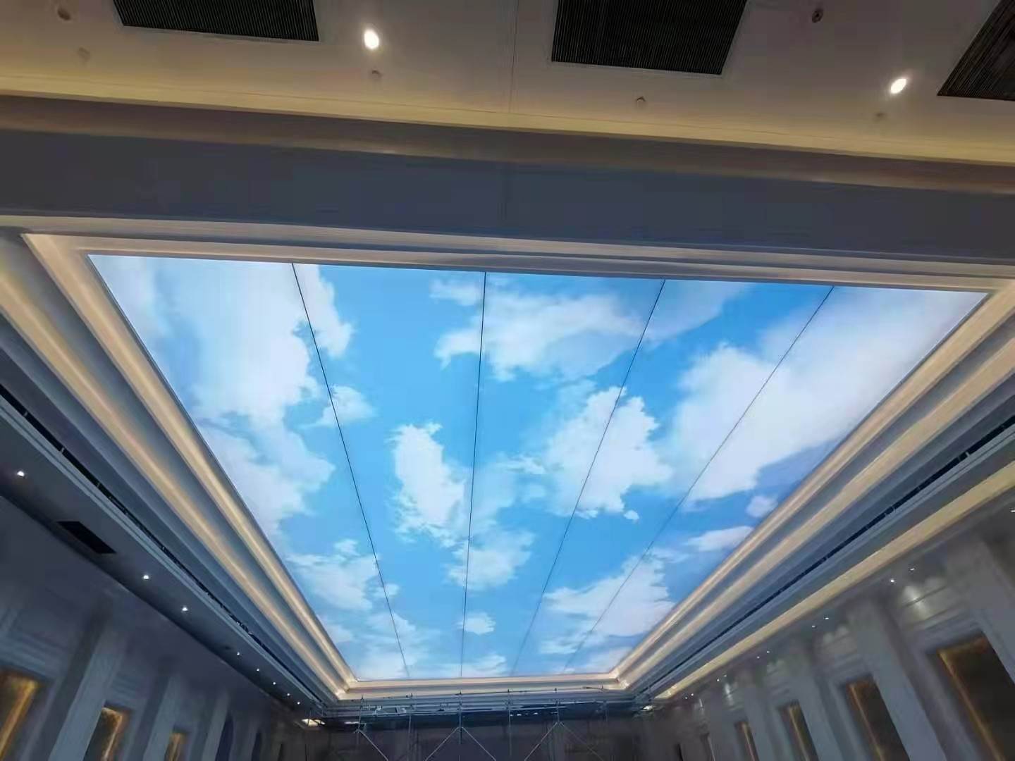 软膜天花为什么会漏水呢(软膜天花为什么会漏水呢视频)