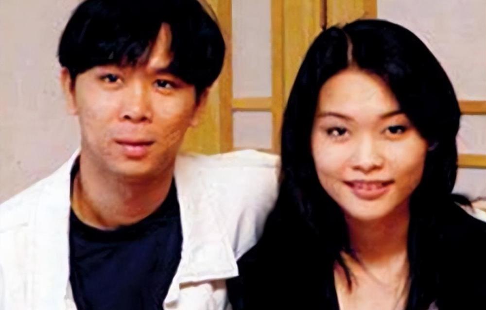 凭借一首歌与王菲齐名,却被俩渣男折磨成精神病,今49岁无人识