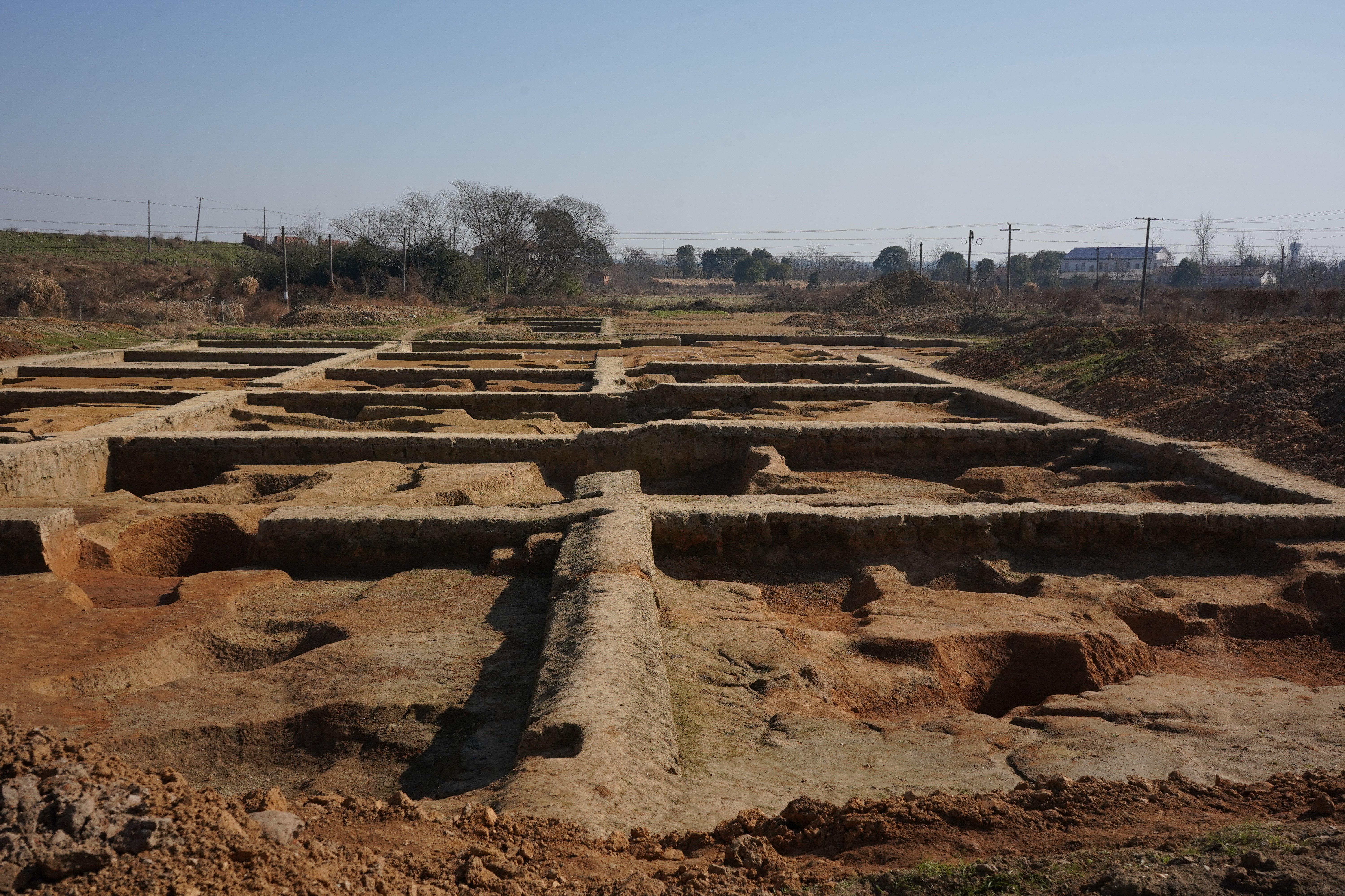 罗城遗址新发现:楚文化入湘可追溯至春秋中期(1)