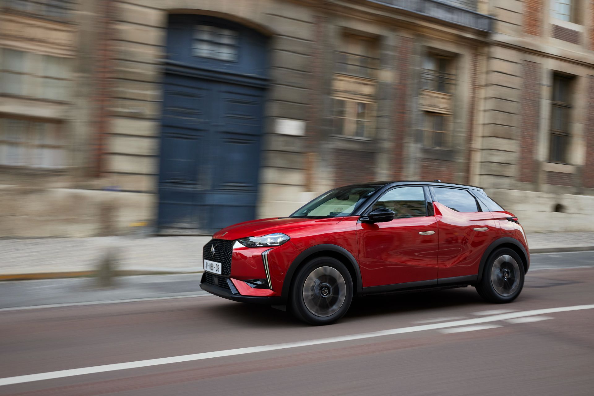 纯电版续航超400km 全新ds 3亮相2022巴黎车展