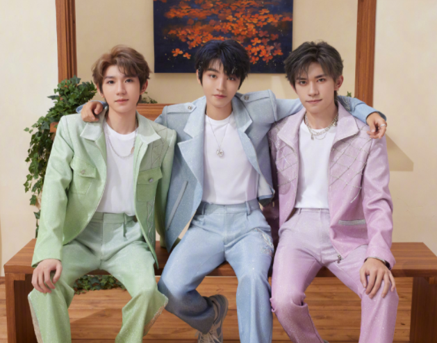 tfboys开十周年演唱会,却发生三件搞笑事,两个重要的人一进一出