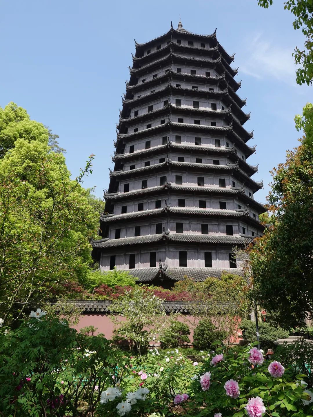 杭州六和塔,钱塘江边千年古建,月轮山上绿野仙踪览
