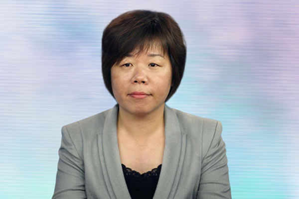 逆袭人生王来春:从富士康打工妹,到掌管4000亿帝国,身家560亿