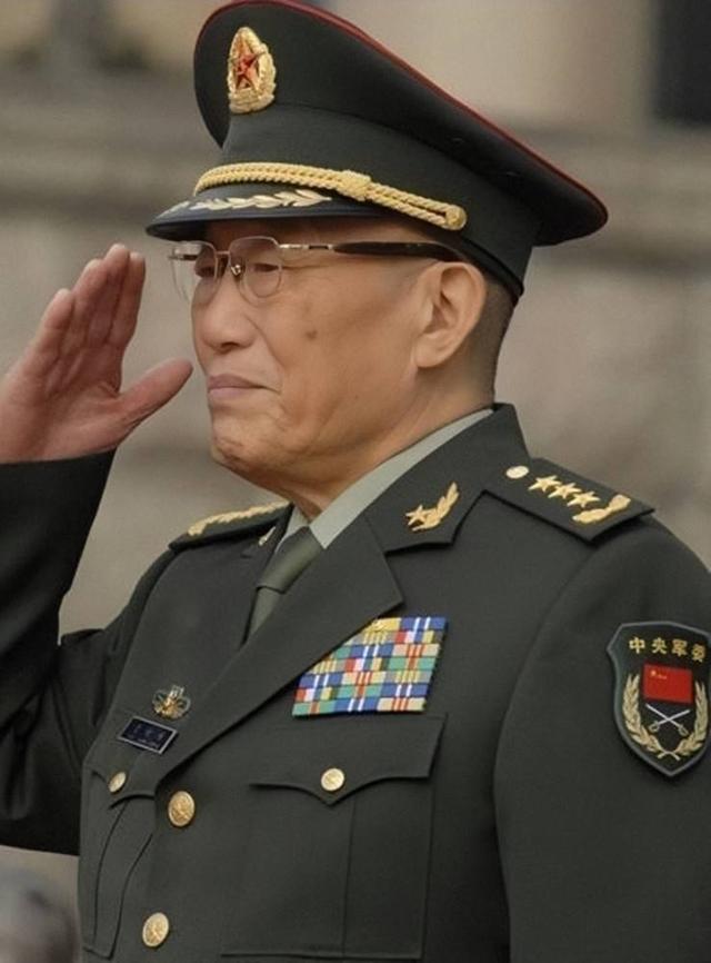 他是总装备部的部长,他53岁到63岁从少将到上将,为我军贡献巨大