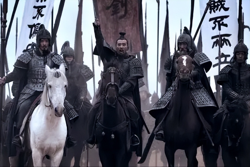 民族冲突对江淮地区的山越活动,蛮族活动以及社会风气有何影响?