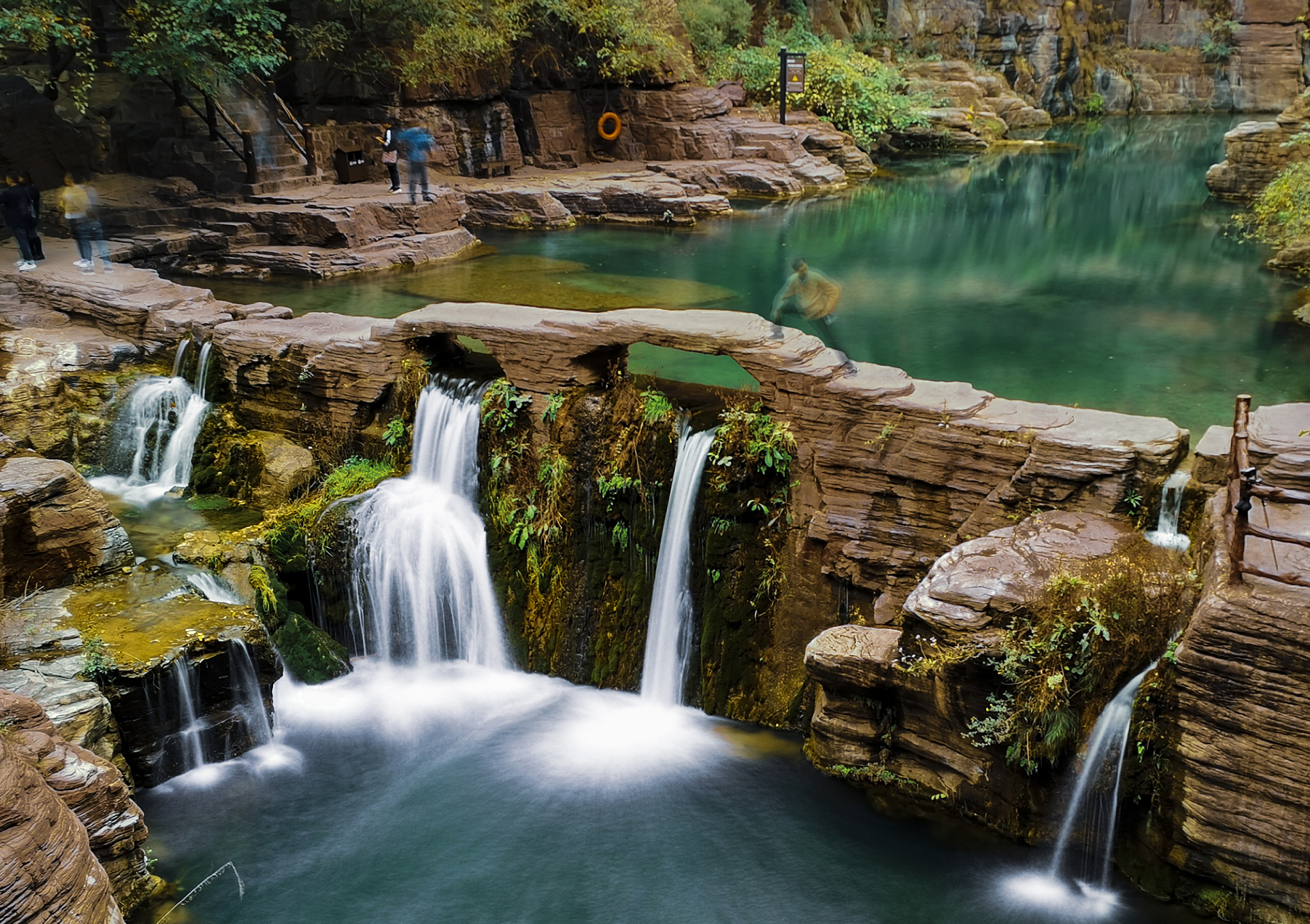 宝泉风景区在哪里?宝泉风景区:自然仙境,探索山水之美!
